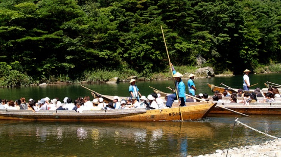 Start Kinugawa Line Kudari di Kinugawa Onsen