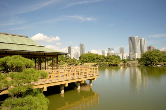 Taman Hama Rikyu di Tokyo