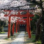 Torii Kuil Yoshida Kyoto yang terkenal