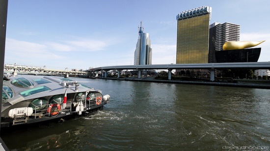 Wisata di Asakusa Naik kapal Himiko