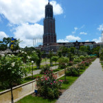 Huis Ten Bosch Art Garden dan Menara Domtoren