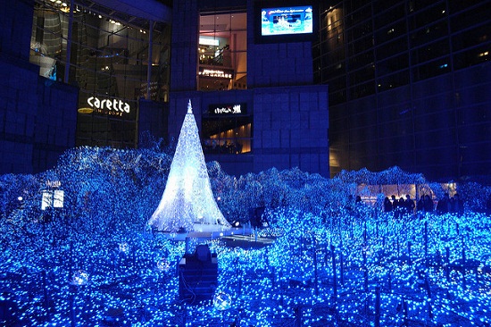 keindahan lampu Caretta Shiodome Illumination