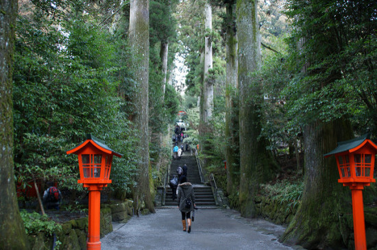 menuju kuil hakone